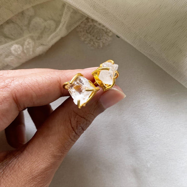 Raw stone gold clasp studs - Adorna