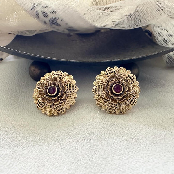 Matte flower studs - Ruby center - Adorna