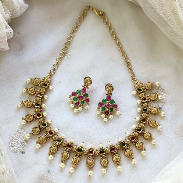 Square Chakra Pearls short set - Ruby-Green - Adorna