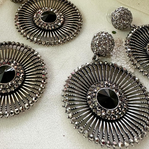 Victoria AD Ring dangler earrings