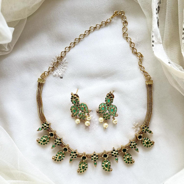 Antique Paisley spike attigai short set - Full Green - Adorna