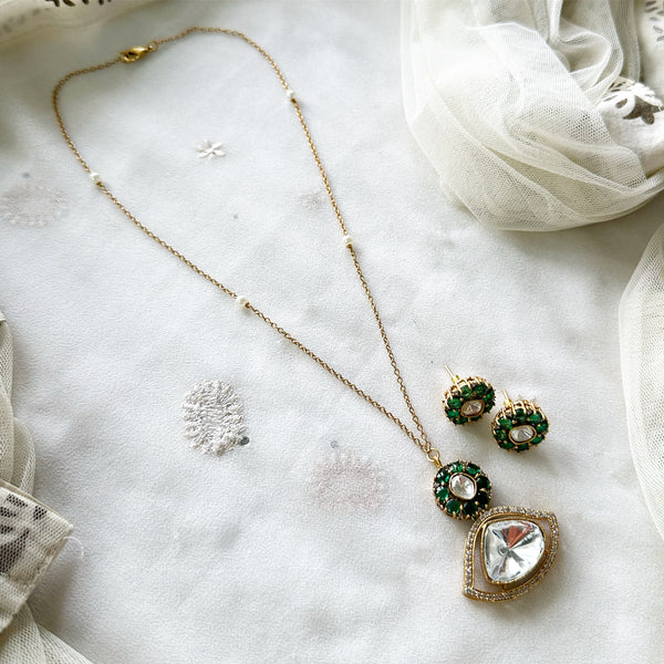 Zinta - Pretty Polki pendant set