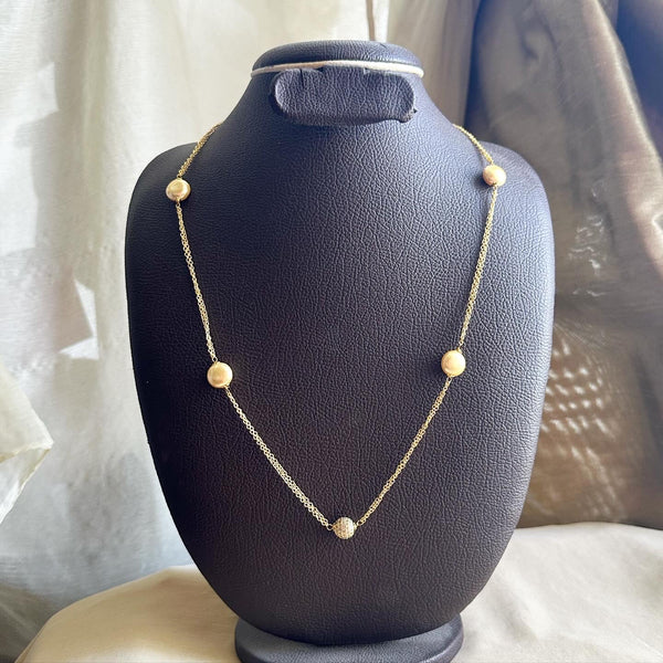 Pearl mala with sphere center - Adorna