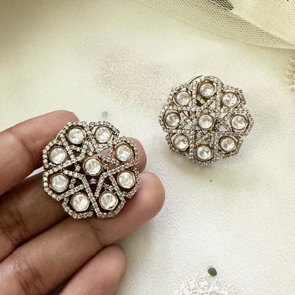 Victoria Perfect Symmetry ear studs