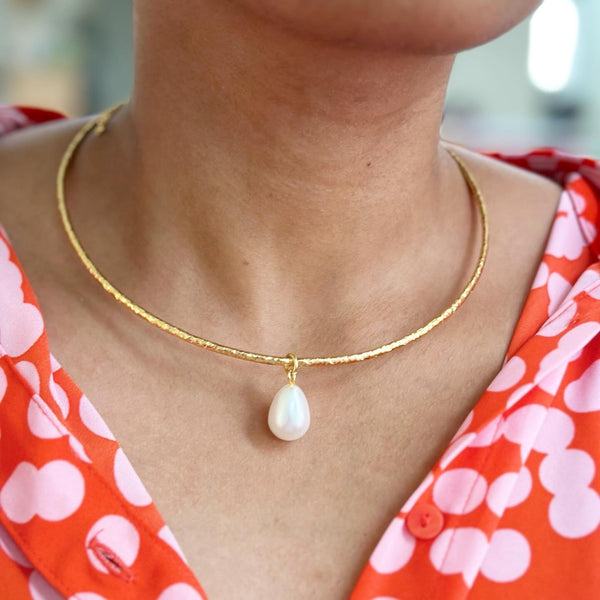 Margarita beaten hasli neckpiece - Adorna