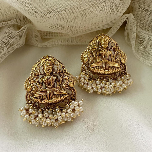 Matte cluster bunch Lakshmi studs