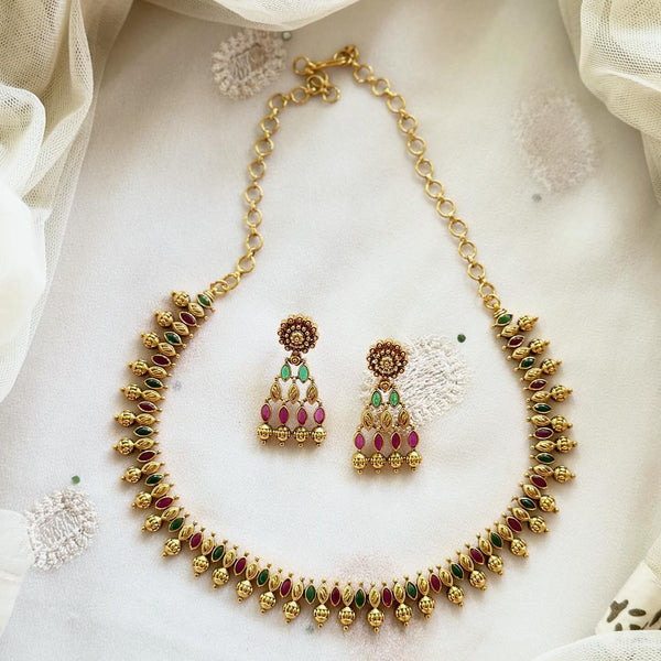 Antique matte mottu dots flower shower short set