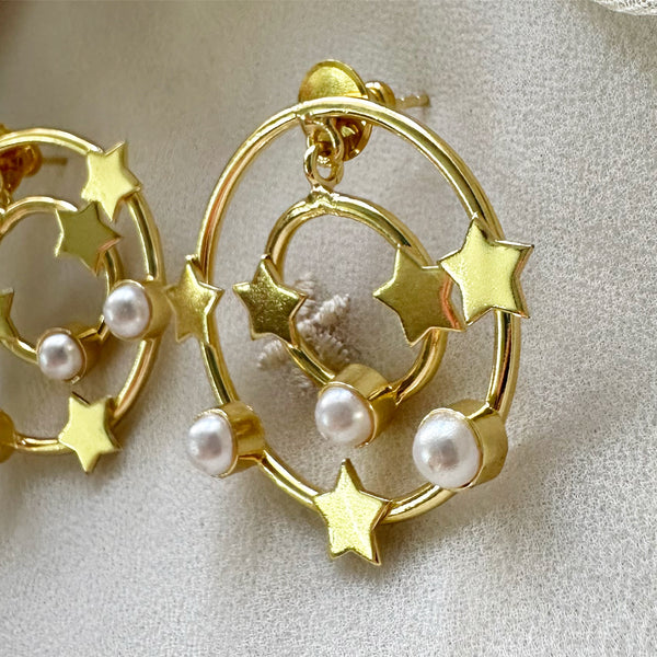 Stars on wheels dangler ear studs
