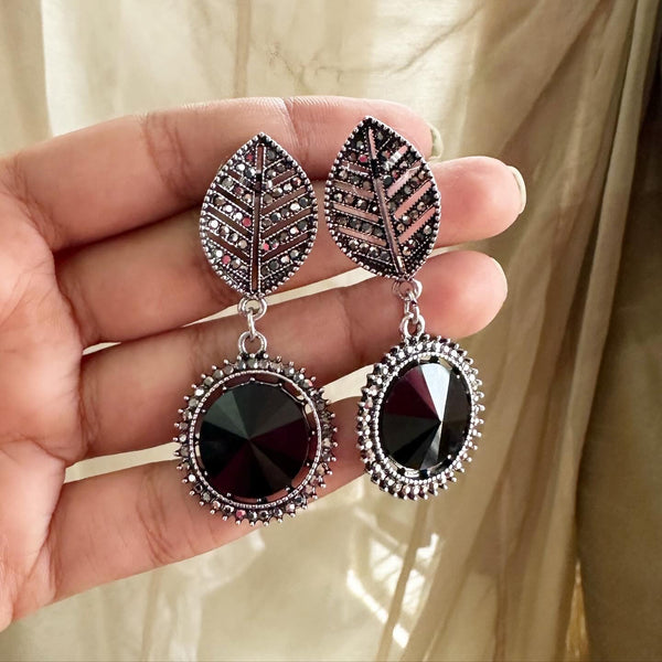 Victoria AD Leaf stone drops earrings
