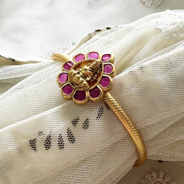 Matte Kemp Lakshmi petals Bracelet