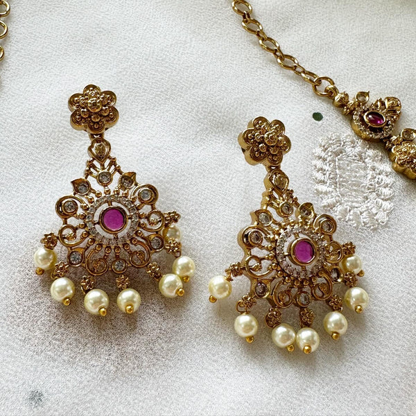 Antique matte CZ floral Ruby buttons short set