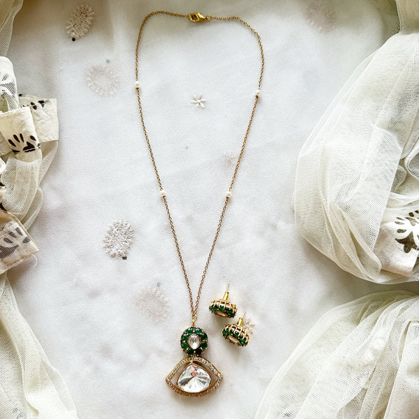 Zinta - Pretty Polki pendant set