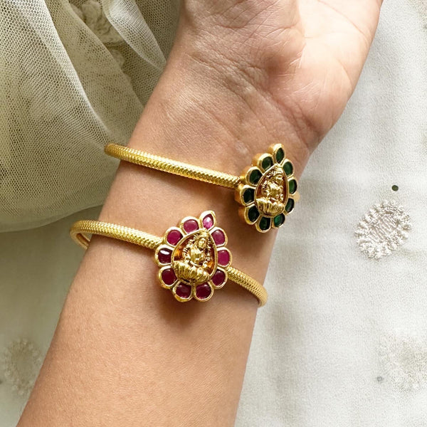 Matte Kemp Lakshmi petals Bracelet