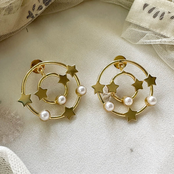 Stars on wheels dangler ear studs