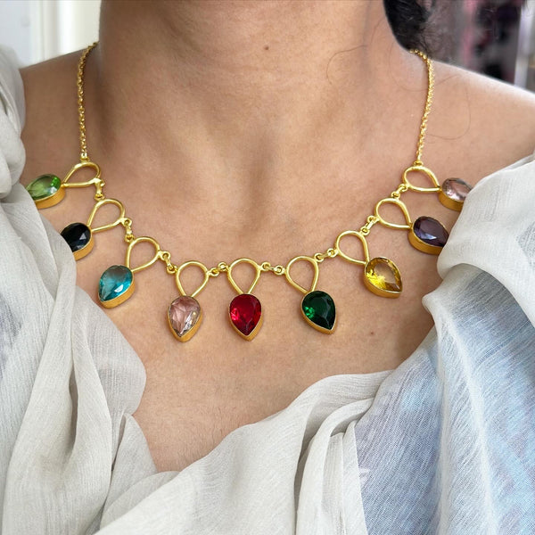 Gold tear drop cutstone short set - Multicolor - Adorna