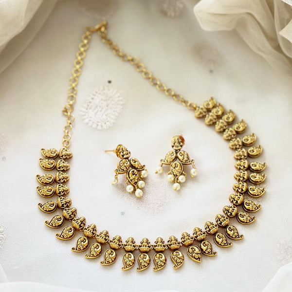 Antique Lakshmi Peacock Paisley short set