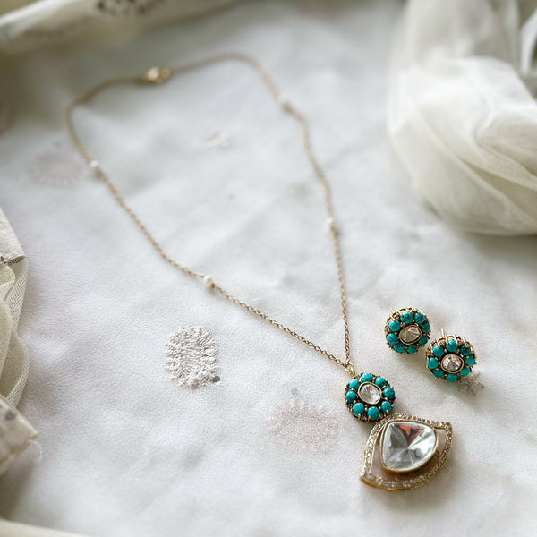 Zinta - Pretty Polki pendant set
