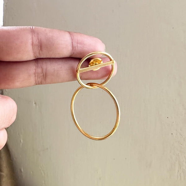 Circle Pendulum ear studs