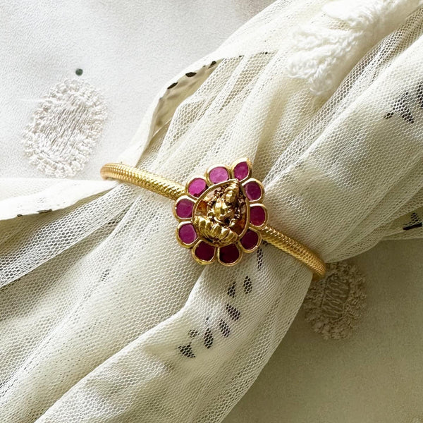Matte Kemp Lakshmi petals Bracelet