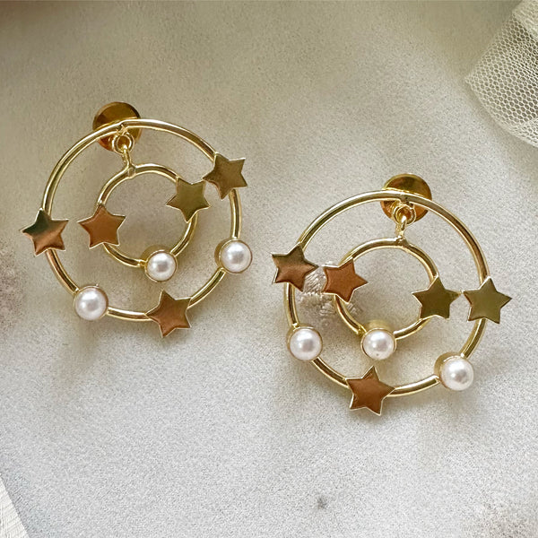 Stars on wheels dangler ear studs