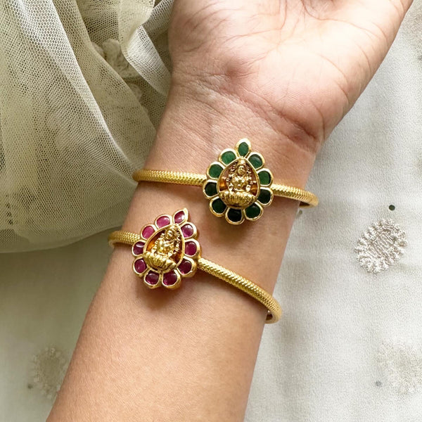 Matte Kemp Lakshmi petals Bracelet