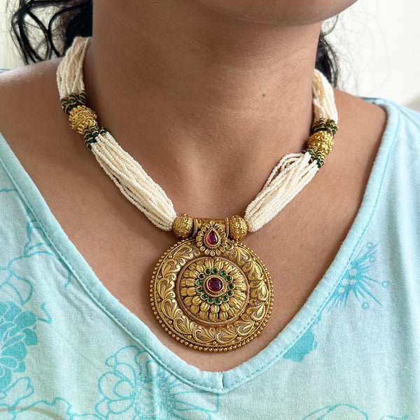 Matte kemp Chakra Pearl bunch short set