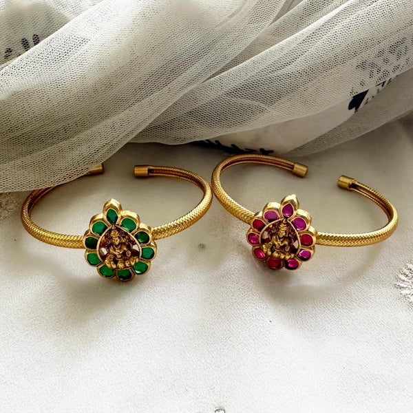 Matte Kemp Lakshmi petals Bracelet