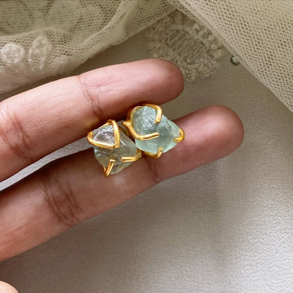 Raw stone gold clasp studs - Adorna