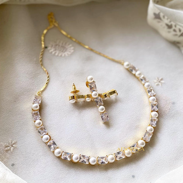 Gold Rectangle CZ Pearl blocks short necklace - White - Adorna