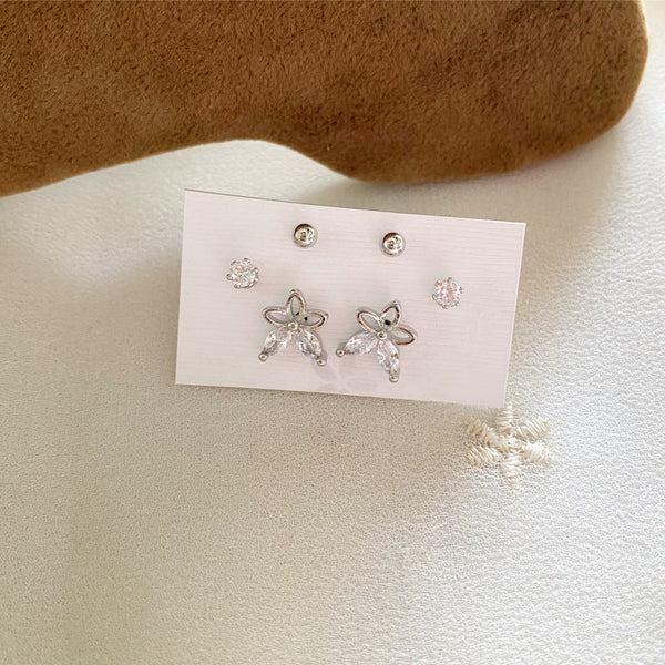 Triple piercing Flower sparkle studs - Adorna