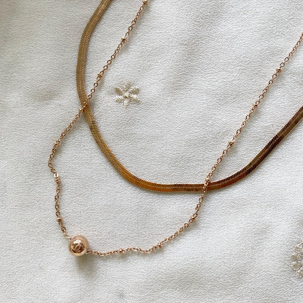 Layered bead pendant short necklace - Adorna