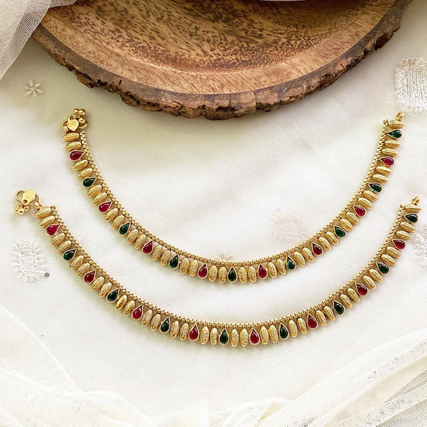 Kemp tear drop rice anklets - Adorna