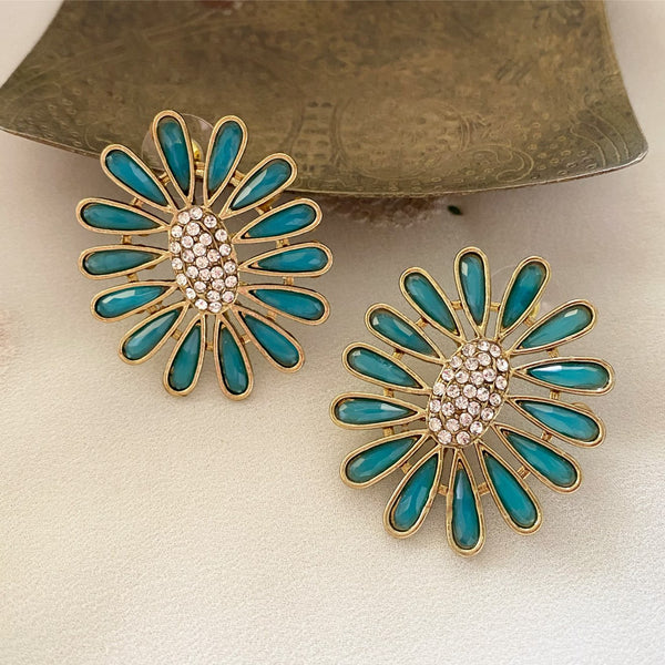 Daisy studs
