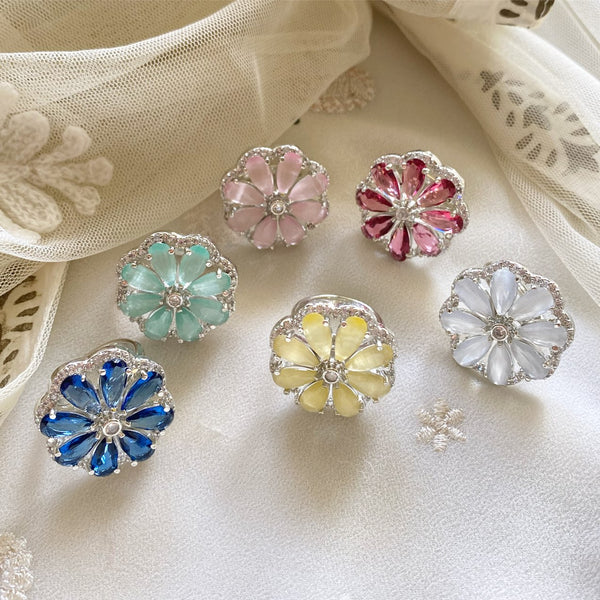 Full bloom CZ finger ring - size adjustable - Adorna