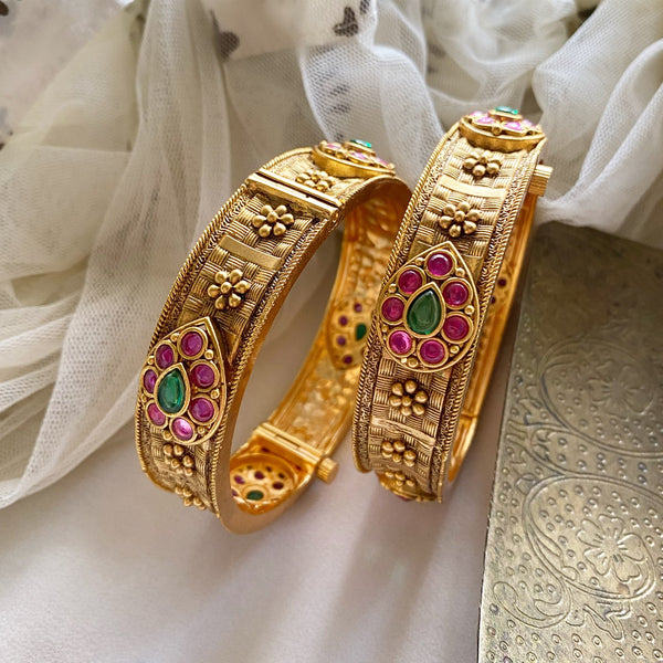 Tear drop Weave pattern bangles