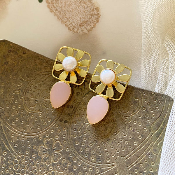 Squared Rays studs