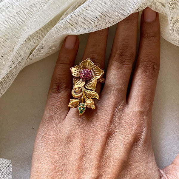 Matte flower vine finger ring - Adorna