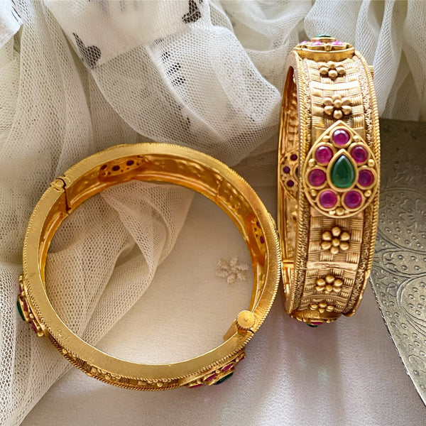 Tear drop Weave pattern bangles - Adorna