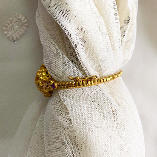 Abstract floral kemp kada/bracelet - Adorna