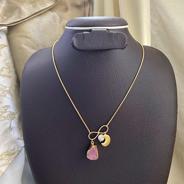 Baby Pink infinity moon necklace - Adorna