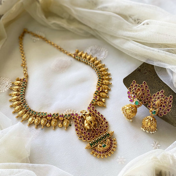 Matte Gopiyar Krishna kemp set - Adorna
