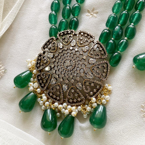 Victoria full bloom Green mala set - Adorna