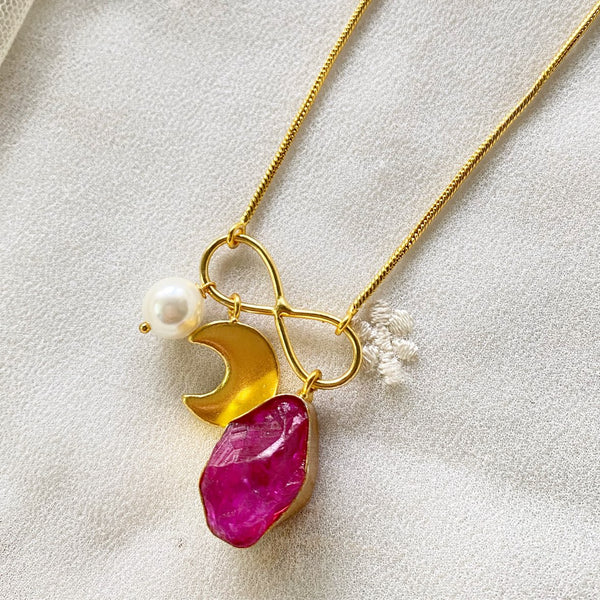 Candy Pink infinity moon necklace - Adorna