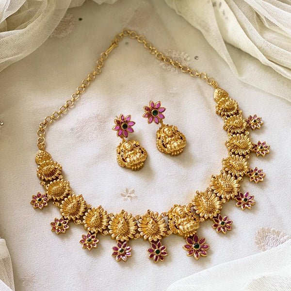 Antique matte Lakshmi kemp floral short set - Adorna