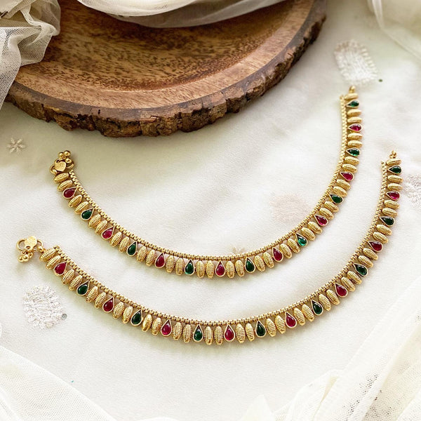 Kemp tear drop rice anklets - Adorna