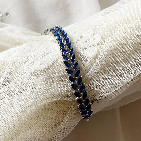Silver CZ curved leaf bracelet - Adorna