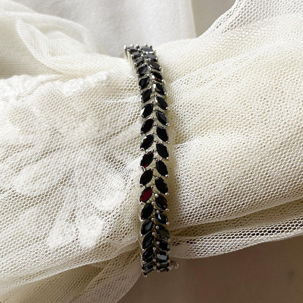 Silver CZ curved leaf bracelet - Adorna