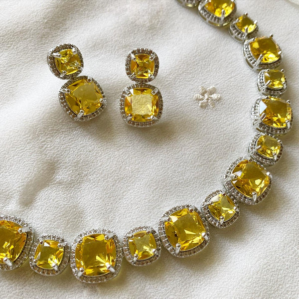 Faux Diamond Doublet neckset - Ting Yellow - Adorna
