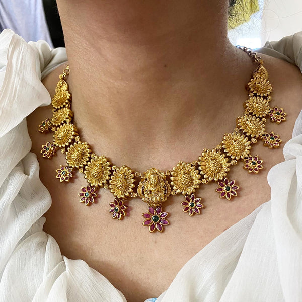 Antique matte Lakshmi kemp floral short set - Adorna