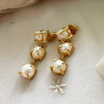 Triple Pearl drops earrings